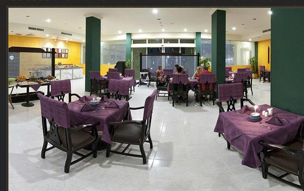 Golden 5 Sapphire Suites Hotel Hurghada Esterno foto